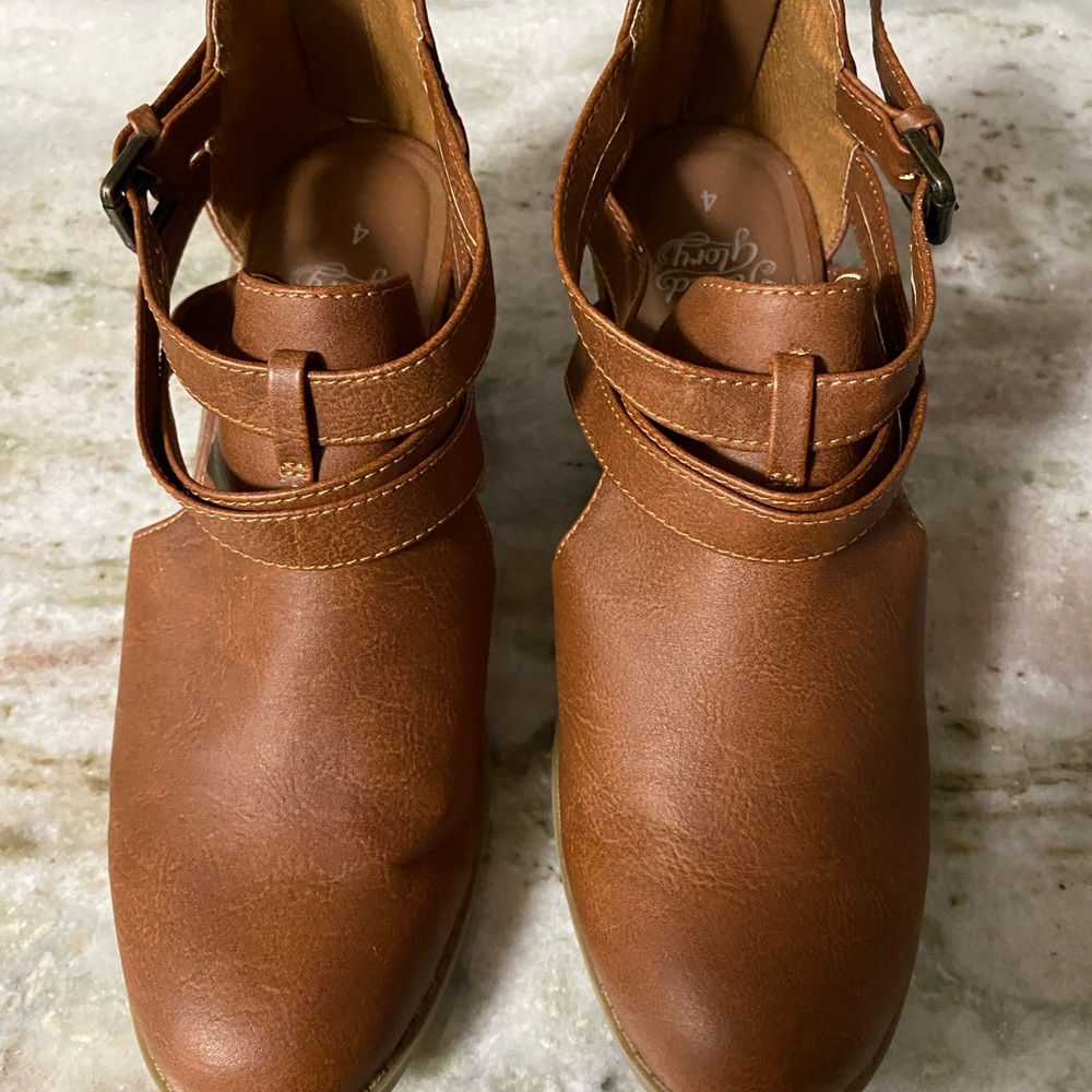 Faded Glory Boots, Sz 4